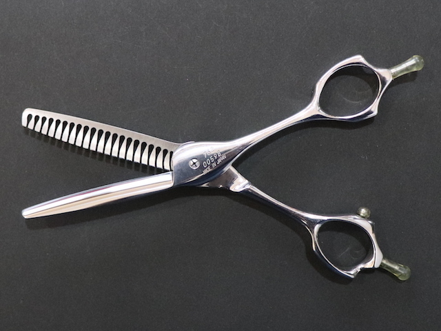 光シザー HIKARI c-evo762 美容師用 理容師用 トリマー用 中古セニング