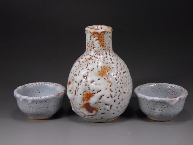 安藤日出武（美濃焼志野酒器揃え）