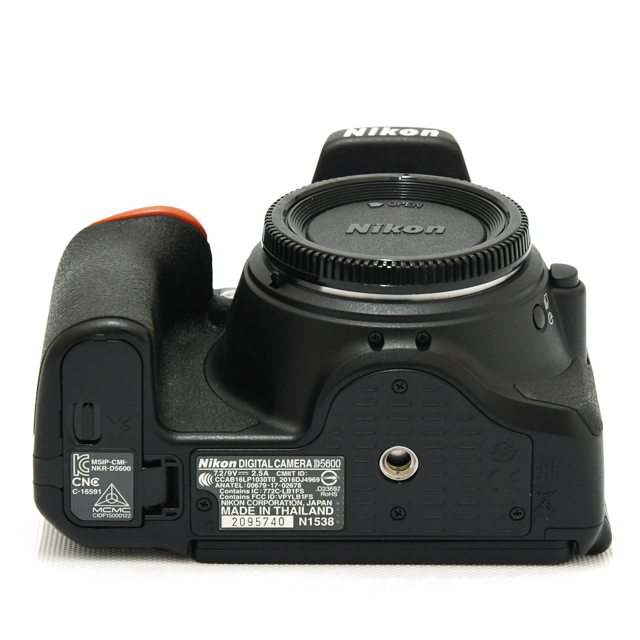 中古】ニコン デジタル一眼レフ D5600【A】15日間保証