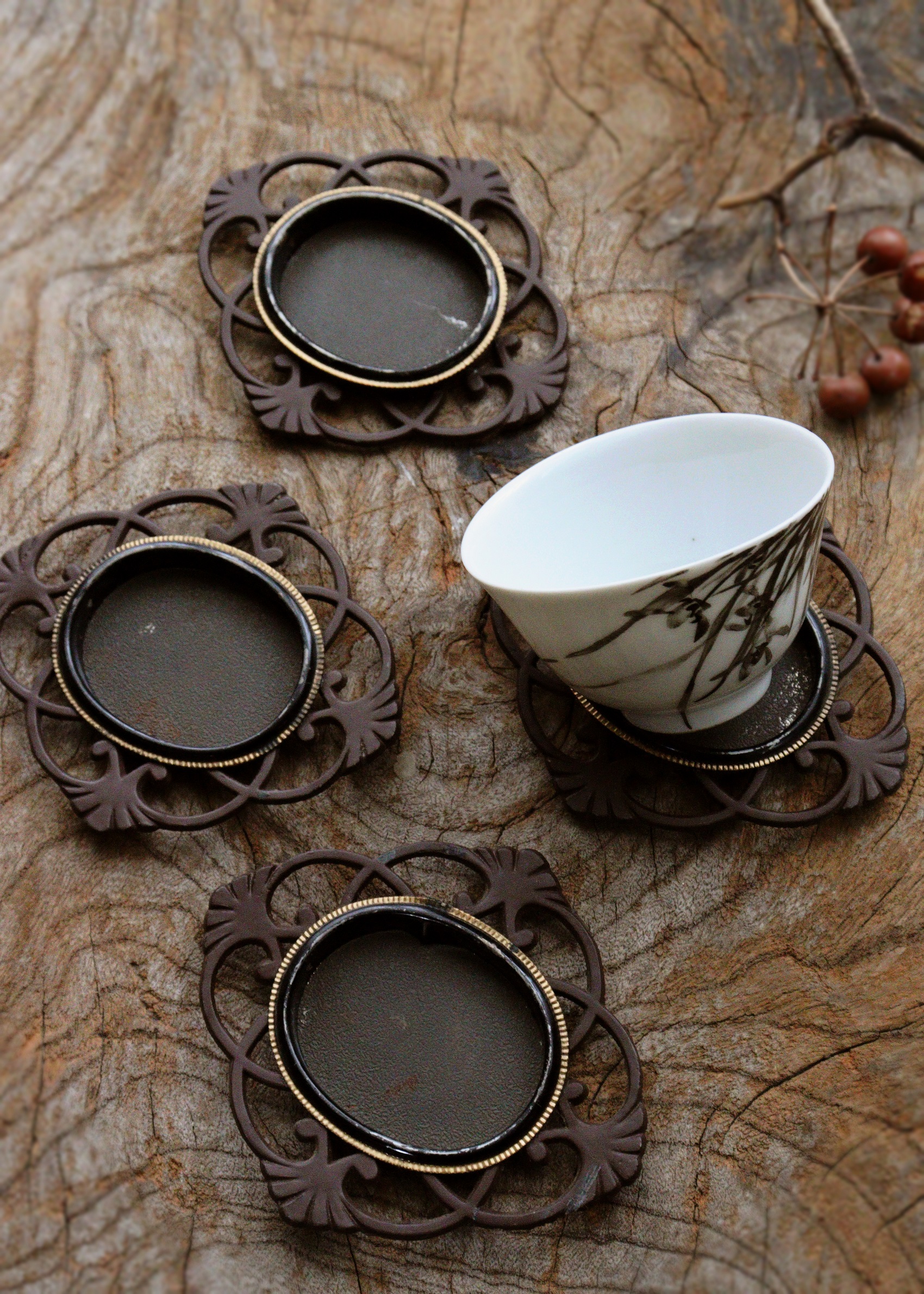 透かし銅製 茶托 引手金具 4枚組 茶器 茶托 煎茶道具 骨董 古玩 民具