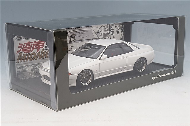 イグニッションモデル 1/18 日産 スカイライン GT-R (R32) ホワイト