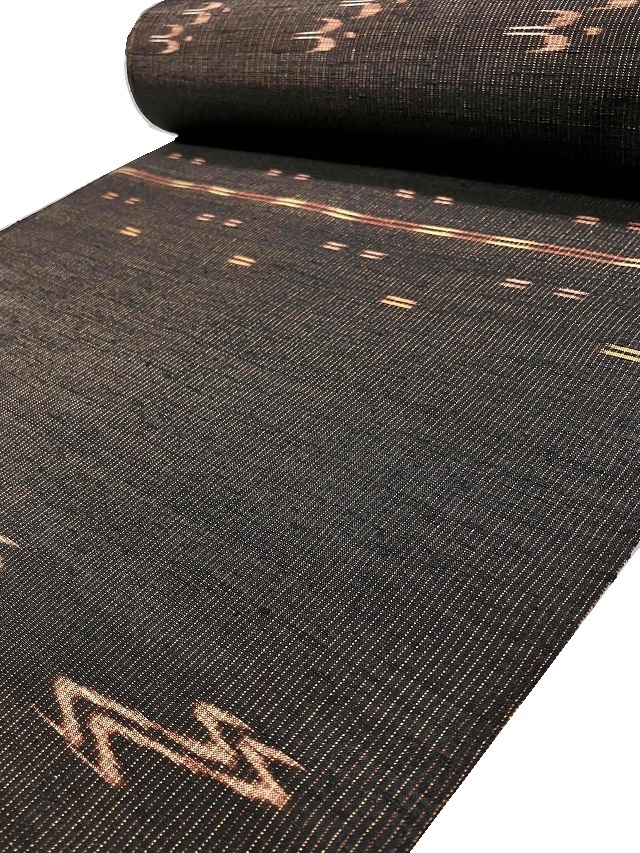 本場久米島紬 高坂エミ子作 緯絣 泥染/草木染 国の重要無形文化財