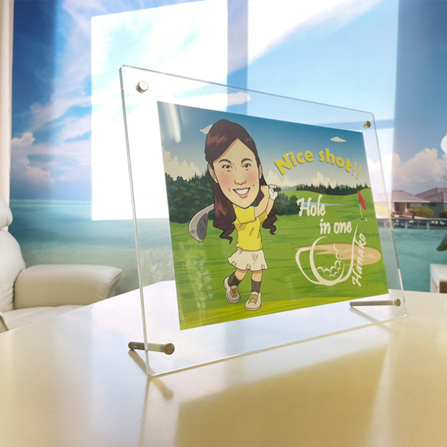 似顔絵アクリルフレーム（A4サイズ）｜通販ギフト生活.JP