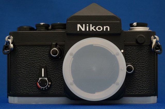 ニコンF2チタン NikonF2チタン 未使用 完品 ノーネーム