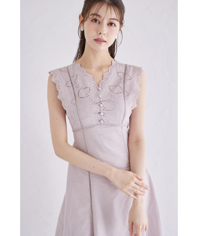 ウエストりぼん付きコットンカットワークレース刺繍ワンピース