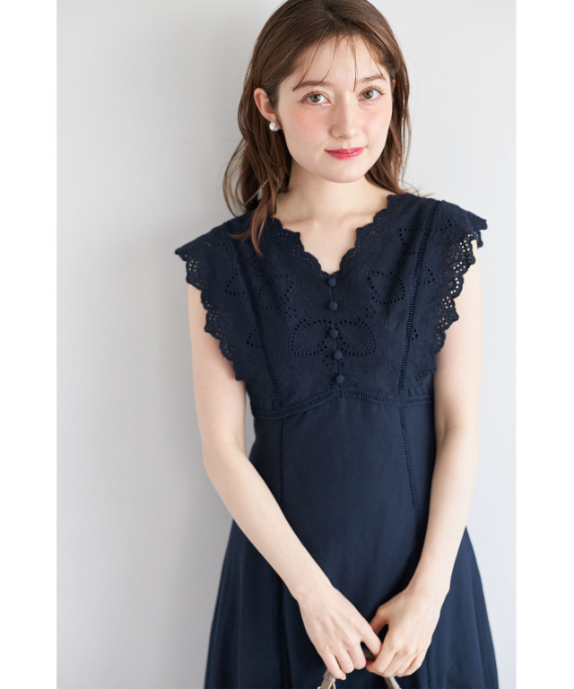 ウエストりぼん付きコットンカットワークレース刺繍ワンピース