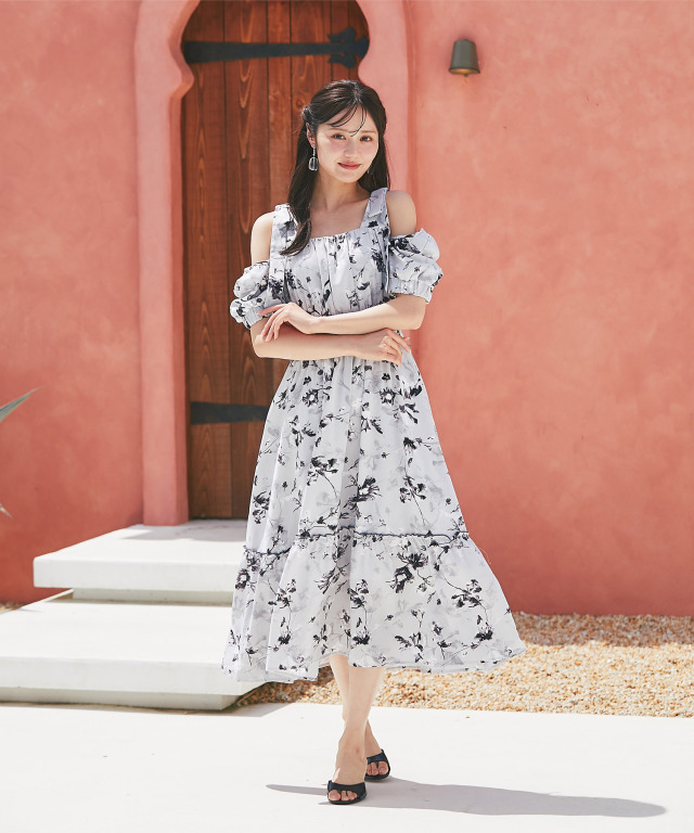 肩リボン付きオフショル風フラワープリントワンピース