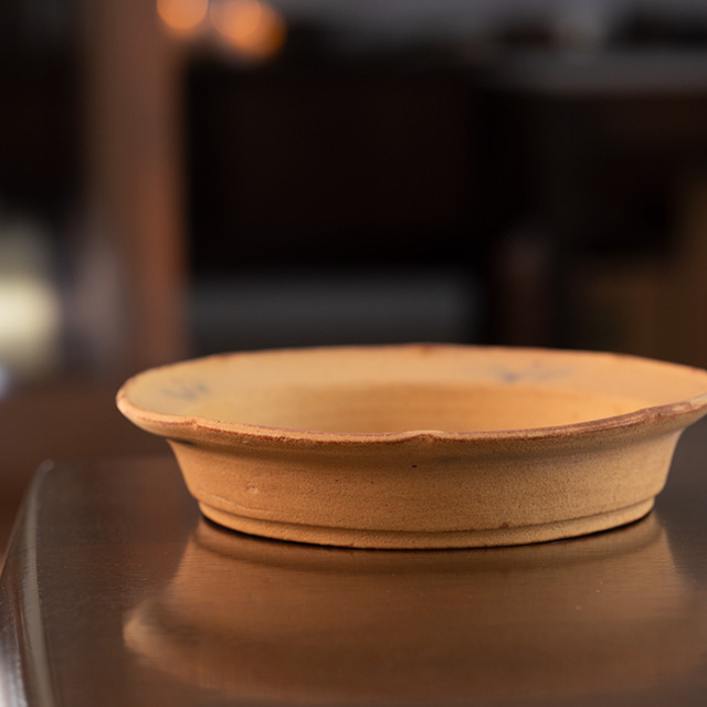 共箱付】黄瀬戸輪花草文鉢(YS-230) 作家「瀬津義雄」