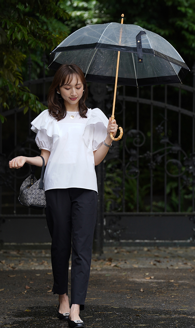 コーデの幅を広げるエレガントな