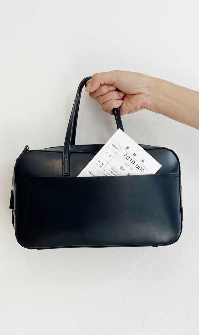 ヤーキ(YAHKI)】VIRINA別注カラー スクエアハンドバッグ（ネイビー）