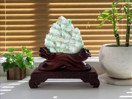 バイヤー厳選!!】◇高級翡翠原石使用◇秀逸！一刀一石彫り◇希少1点物