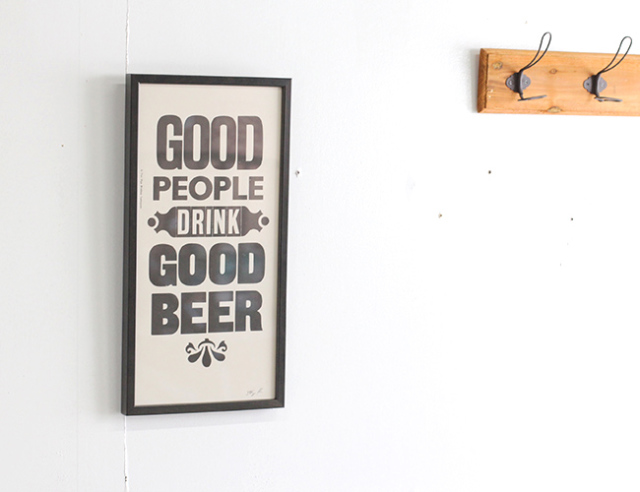A TWO PIPE PROBLEM LETTERPRESS “GOOD PEOPLE DRINK GOOD BEER” Mサイズ