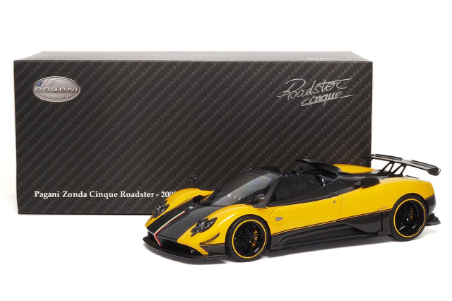 予約商品 ** BBR - Almost Real 1/18 Pagani Zonda Cinque Roadster
