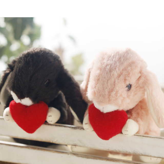 うさぎのぬいぐるみブティック ドキドキハートを抱っこする 「ハート