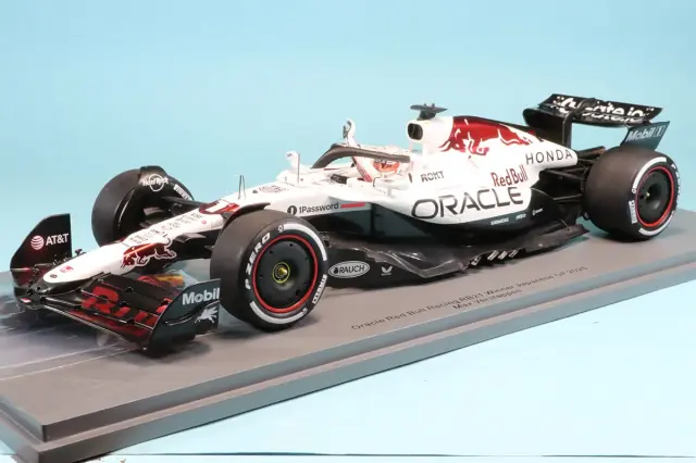 再入荷ご予約受付中 スパーク 1/18 レッドブル RB21 日本GP 2025 M