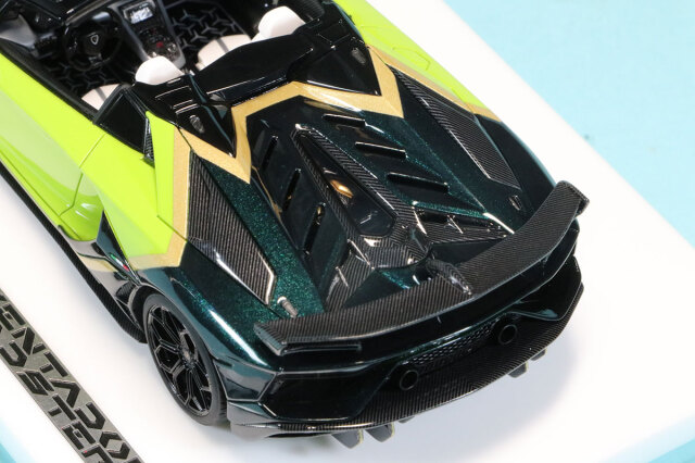 Buonarte特注アイドロン 1/43 ランボルギーニ アヴェンタドール SVJ