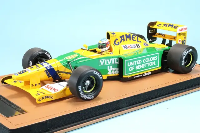 テクノモデル 1/18 ベネトン B192 ベルギーGP 1992 No.19 M