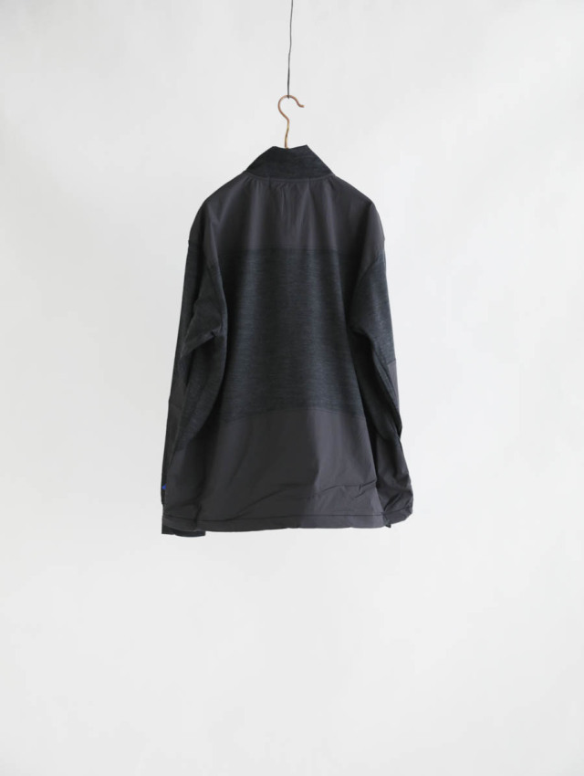 Caledoor カレドアー｜メリノウールハーフジップセーター（チャコール）