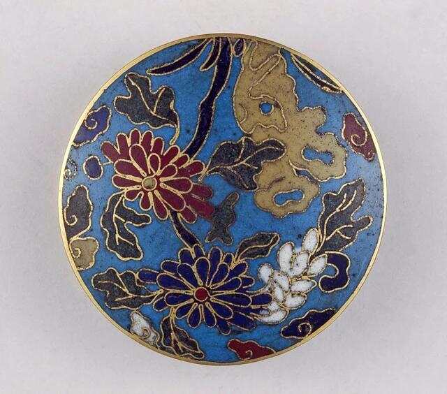 1755 中国骨董乾隆年製銘人物花柄文置物時代物