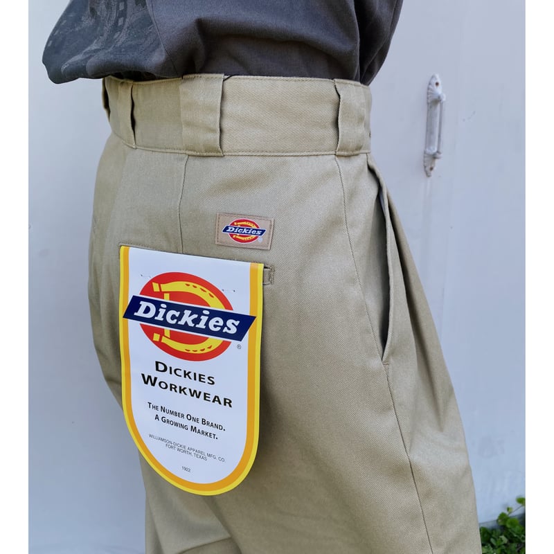 HOLIDAY「DICKIES 2TUCK PANTS 」beige. | gouter le