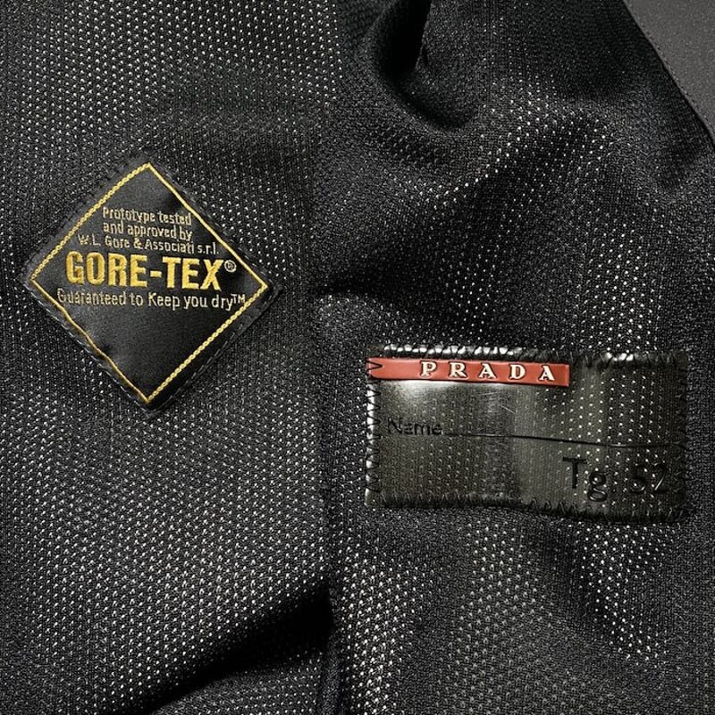 USED】90'S-00'S PRADA SPORT GORE-TEX JACKET | K