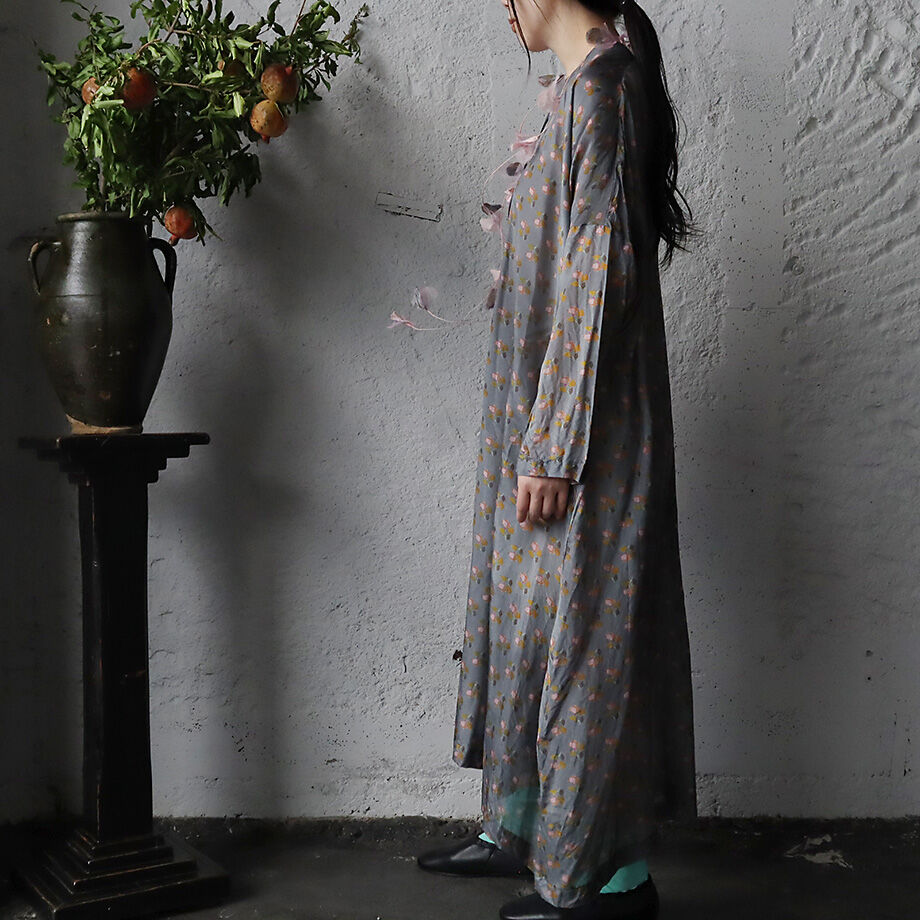 TOWAVASE Sarasa dress Louis (gray) | nii-B | WE