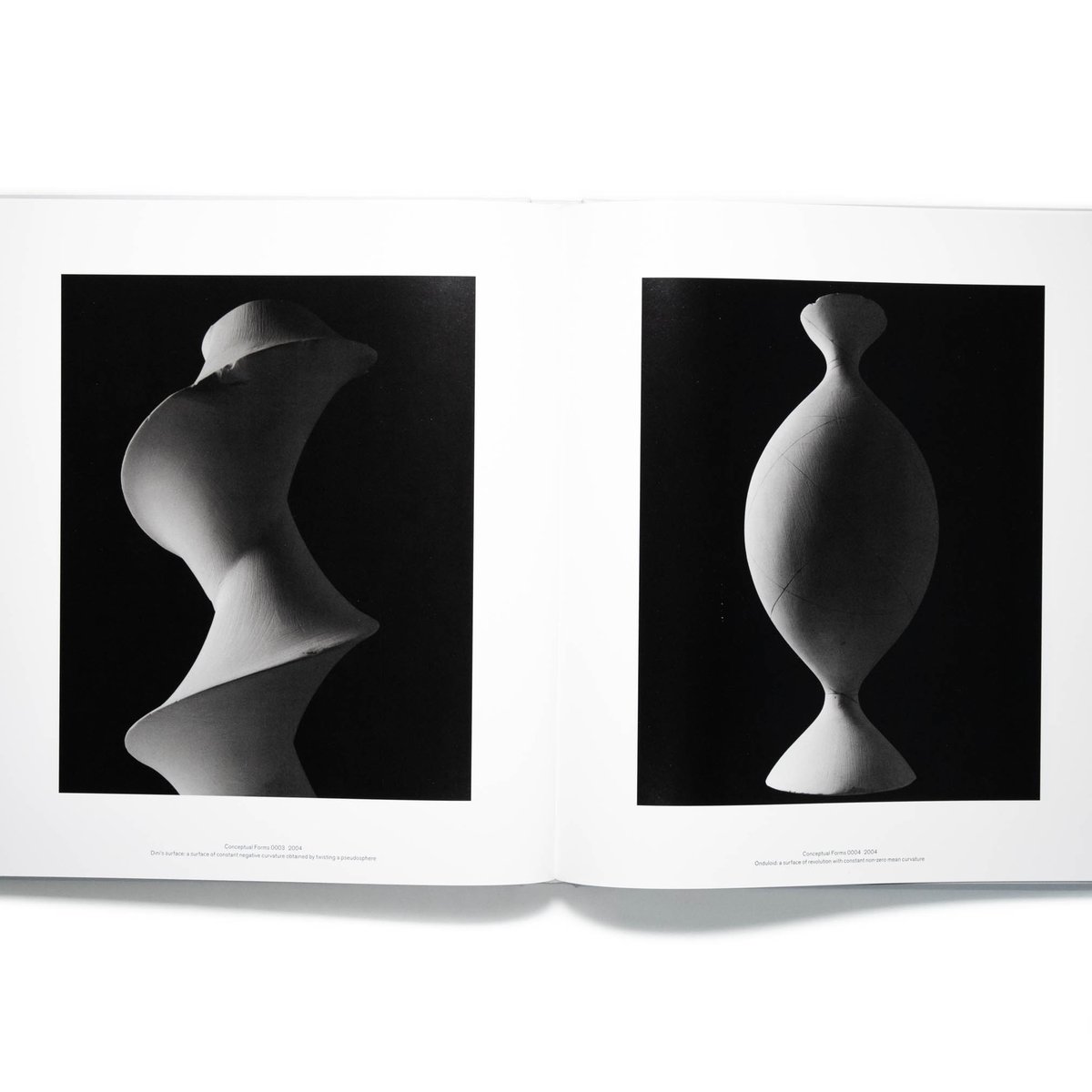 Hiroshi Sugimoto: Time Machine | Art Book Iskus