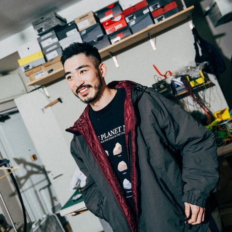 SQUEEZED DESIGN QUILTING LINED HOODED JACKET |