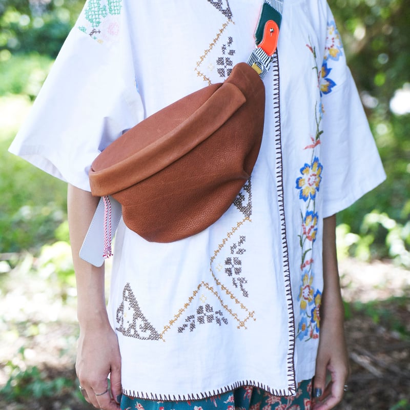 2025春限定モデル＞ 14-34:キャメルレザーウエストバック | JUCO.