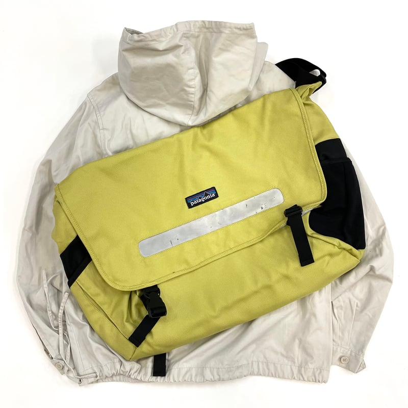 00's Patagonia Critical Mass Bag 