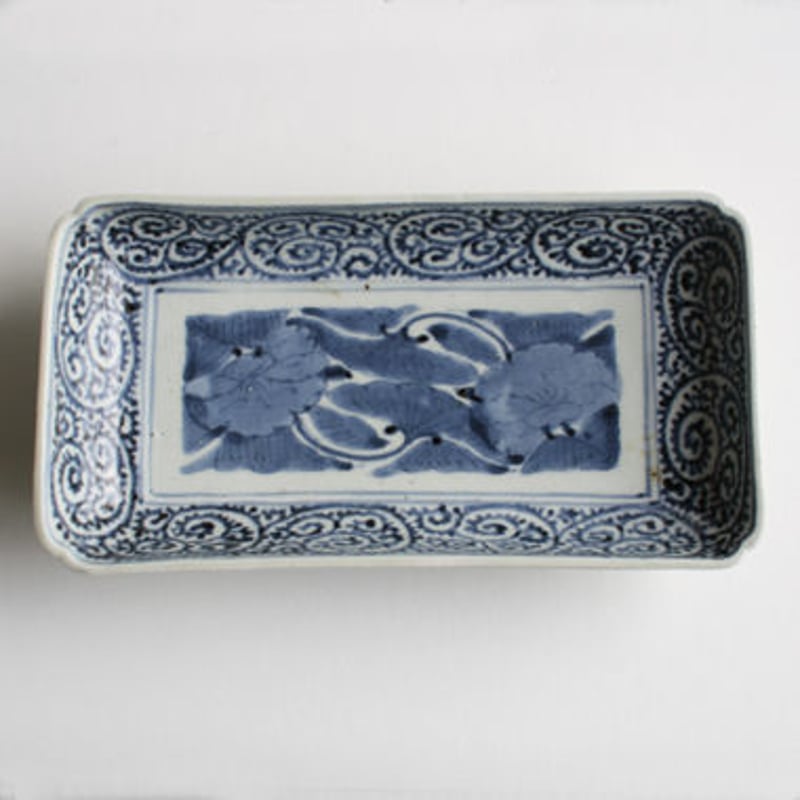 Rb-94 古伊万里 KOIMARI 蛸唐草牡丹文 長角皿 | imarimaru