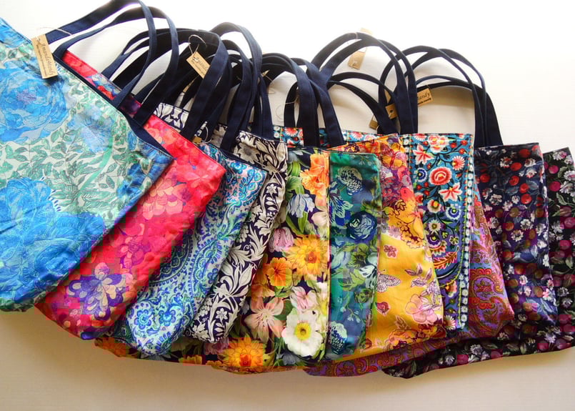 リバティ リバーシブルトートバッグ・マジカルブーケ（マドラス