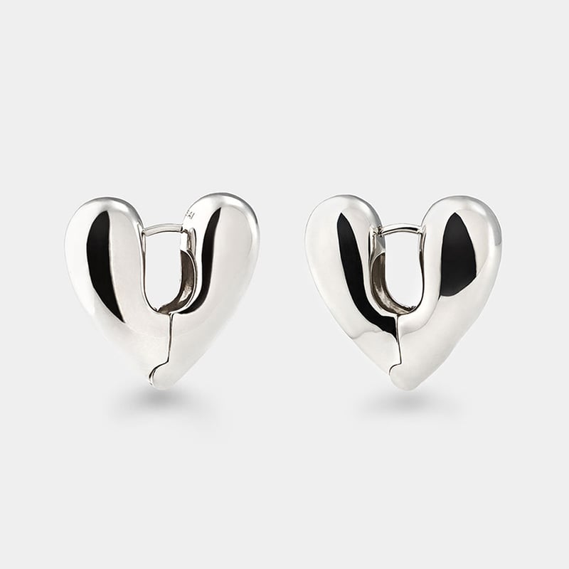 ANNIKA INEZ】HEART HOOPS ラージピアス（シルバー） | goldand