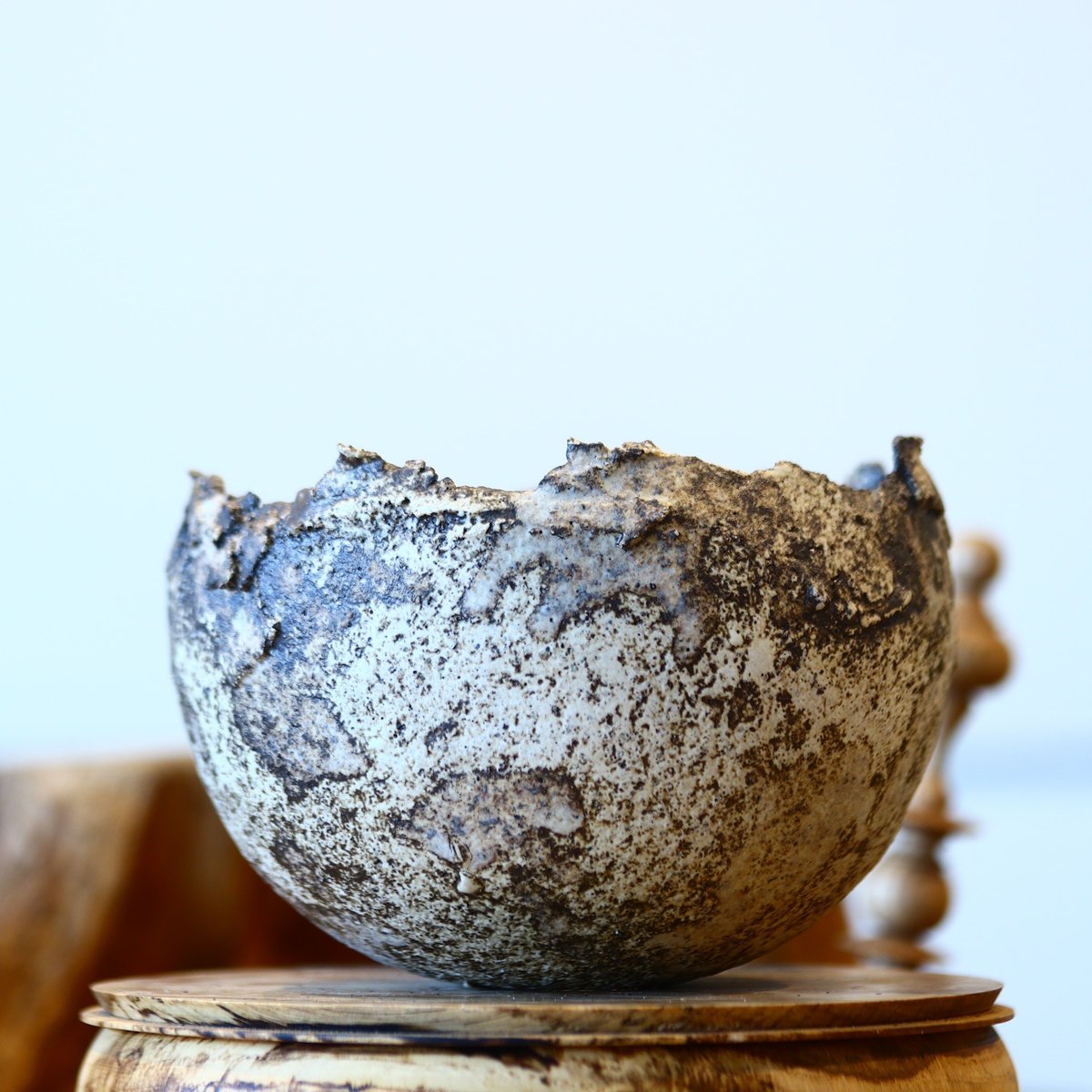 たけろうポット / ちぎり/ 白サビ / L no.211-58 | 芽の巣山