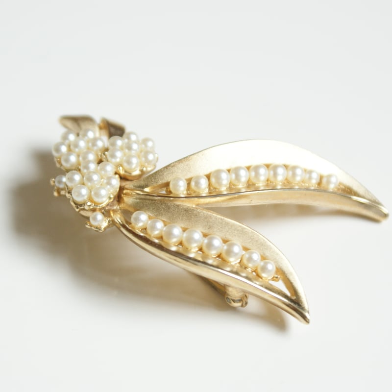 TRIFARIトリファリ パールフラワー ブローチ / ヴィンテージ