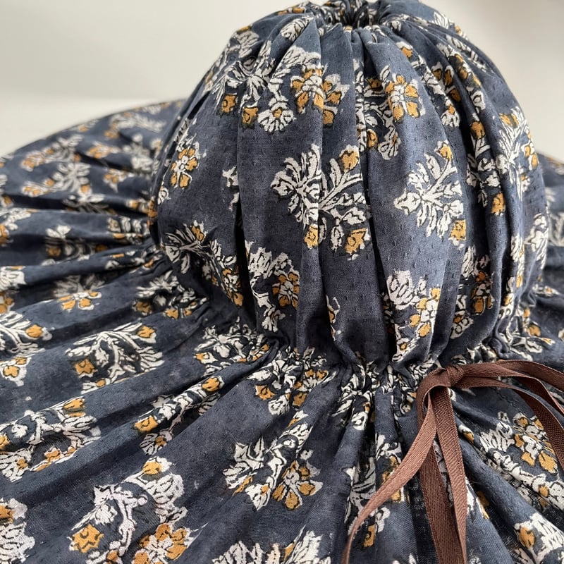 ワイナリーハットブロックプリントグレー | Sugri Official Online Store