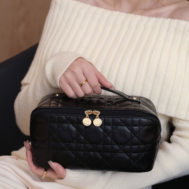 キルティング 大容量 コスメ 収納 ポーチ 全2色 旅行ポーチ | 70PARK