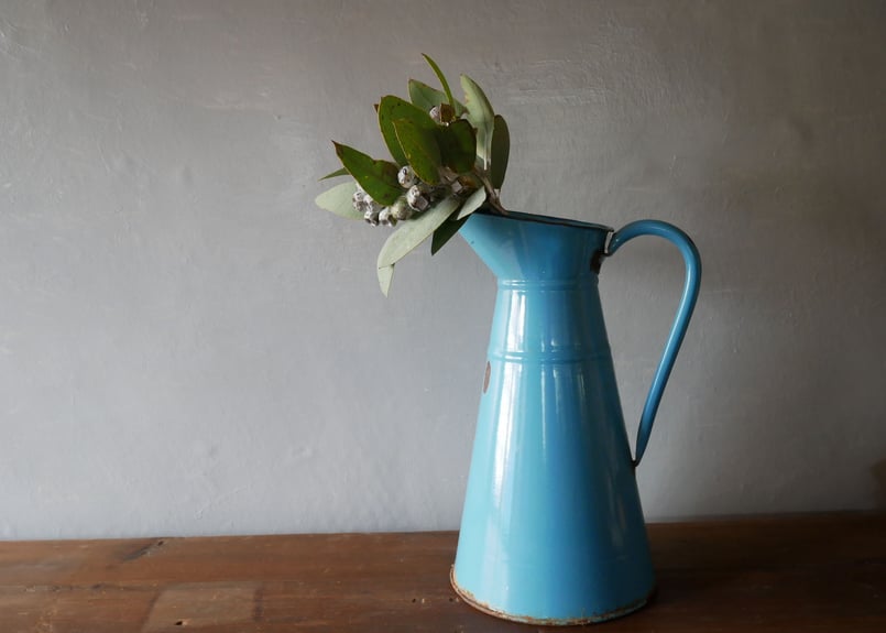 綺麗なブルーのホーロー ピッチャー 水差し ピシェ フランス