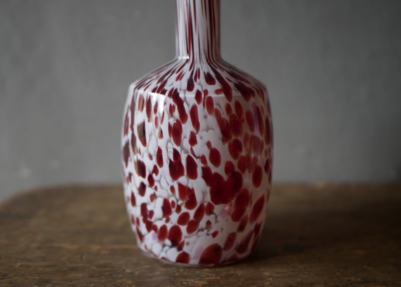 クリシー フラワーベース フランスヴィンテージ ブロカントのある