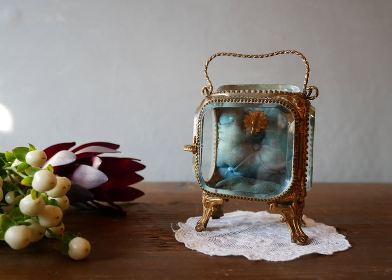 フランスアンティーク ガラスのジュエリーボックス 懐中時計 | mamantique