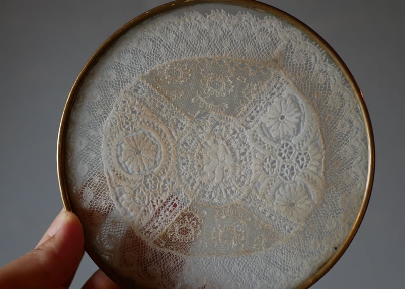 アンティークレース ガラストレイ フランスアンティーク ブロカントの