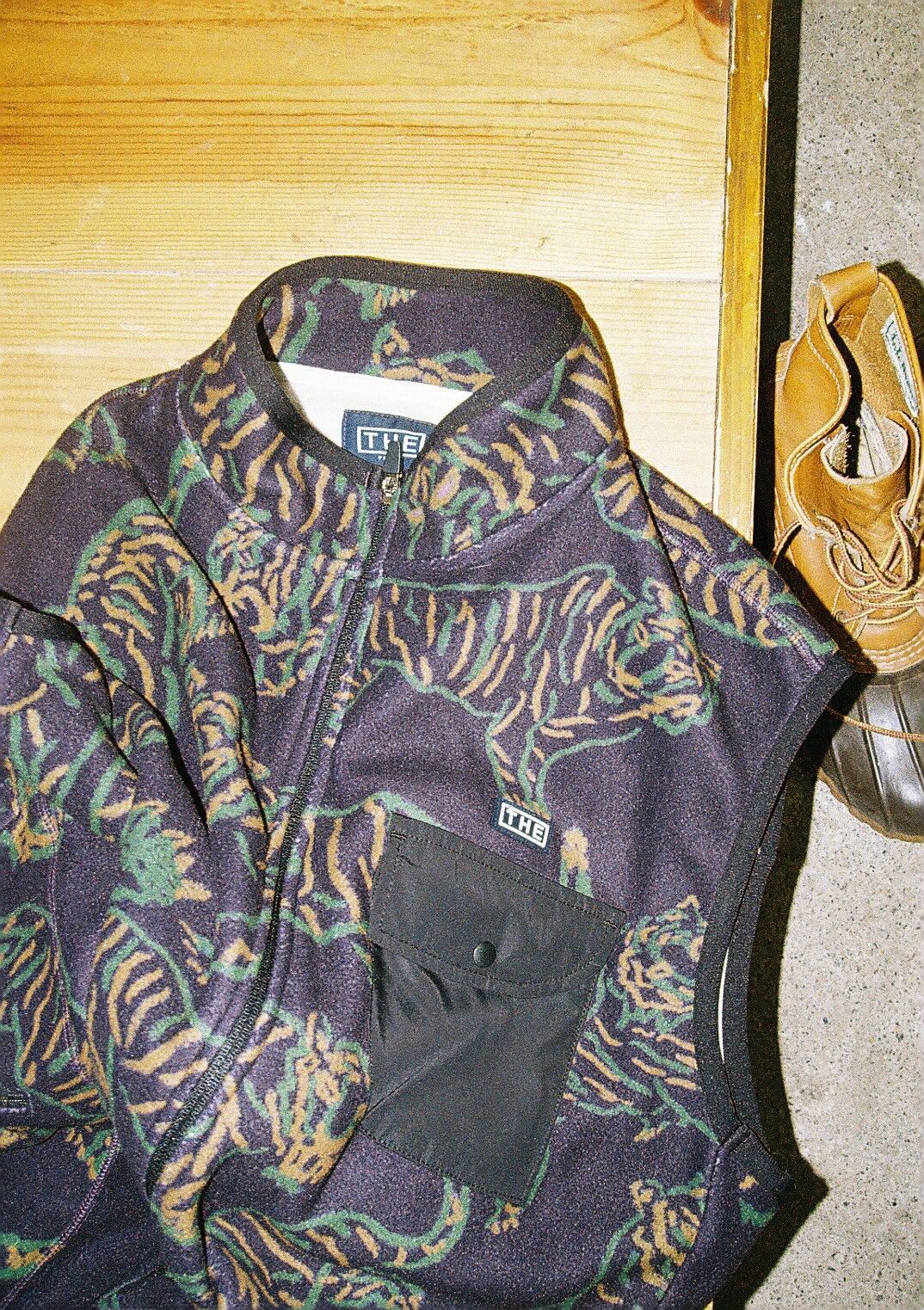 THE UNION」THE FABRIC / TIGER FLEECE VEST / col
