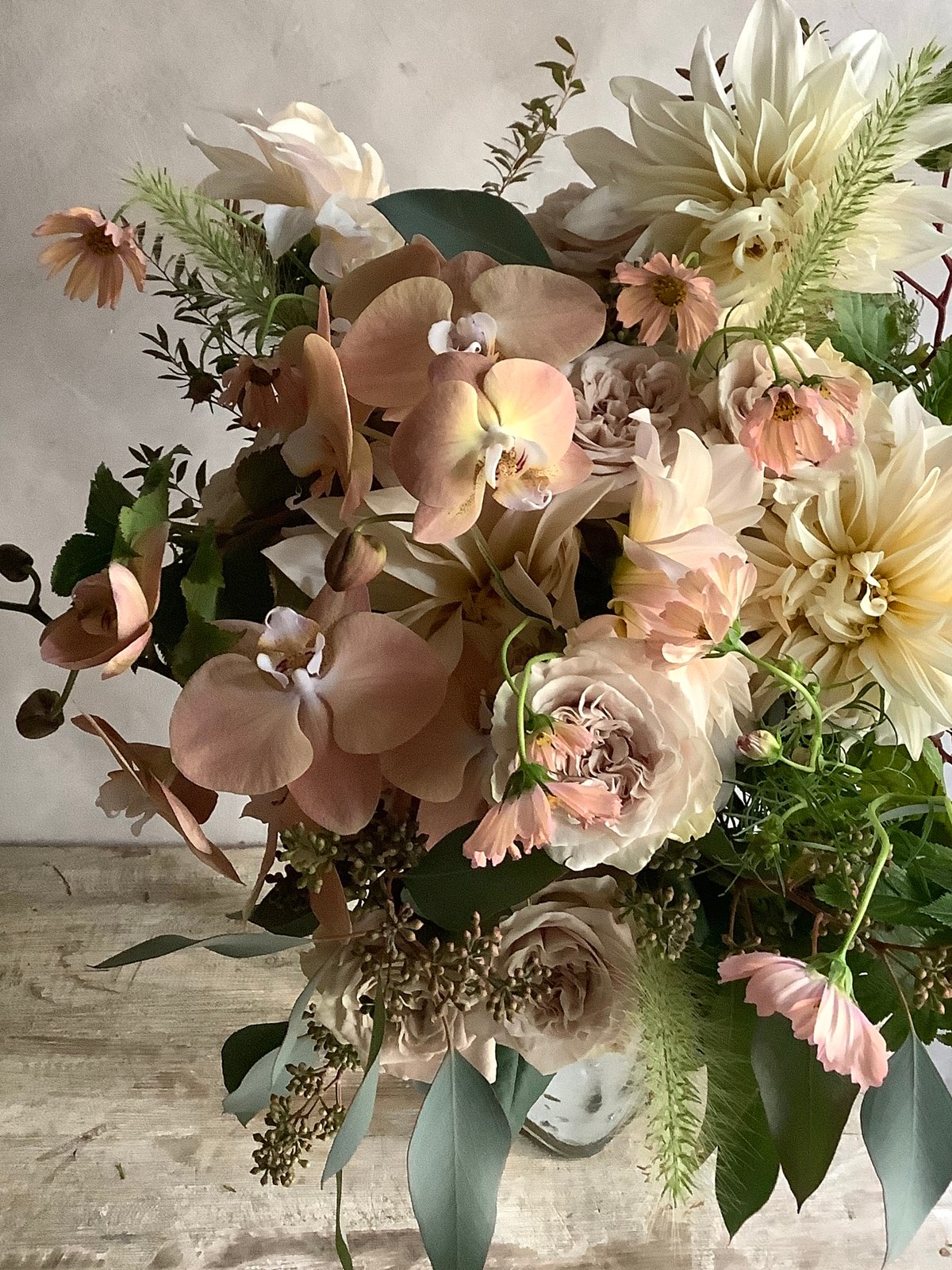 お届け日指定あり：季節のお花・おまかせブーケ EX (*中国/四国地方を