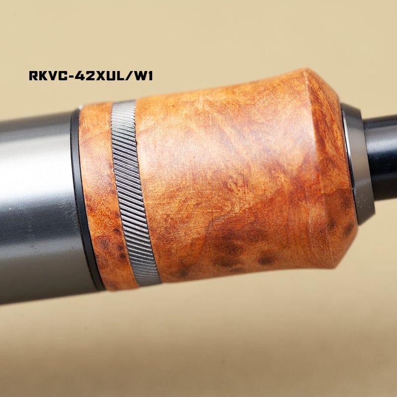 Web Shop限定＞ 天然木による秀麗な深み。