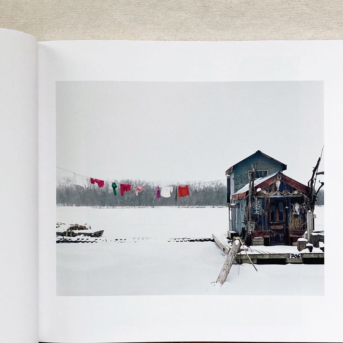 Alec Soth｜SLEEPING BY MISSISSIPPI | 曲線