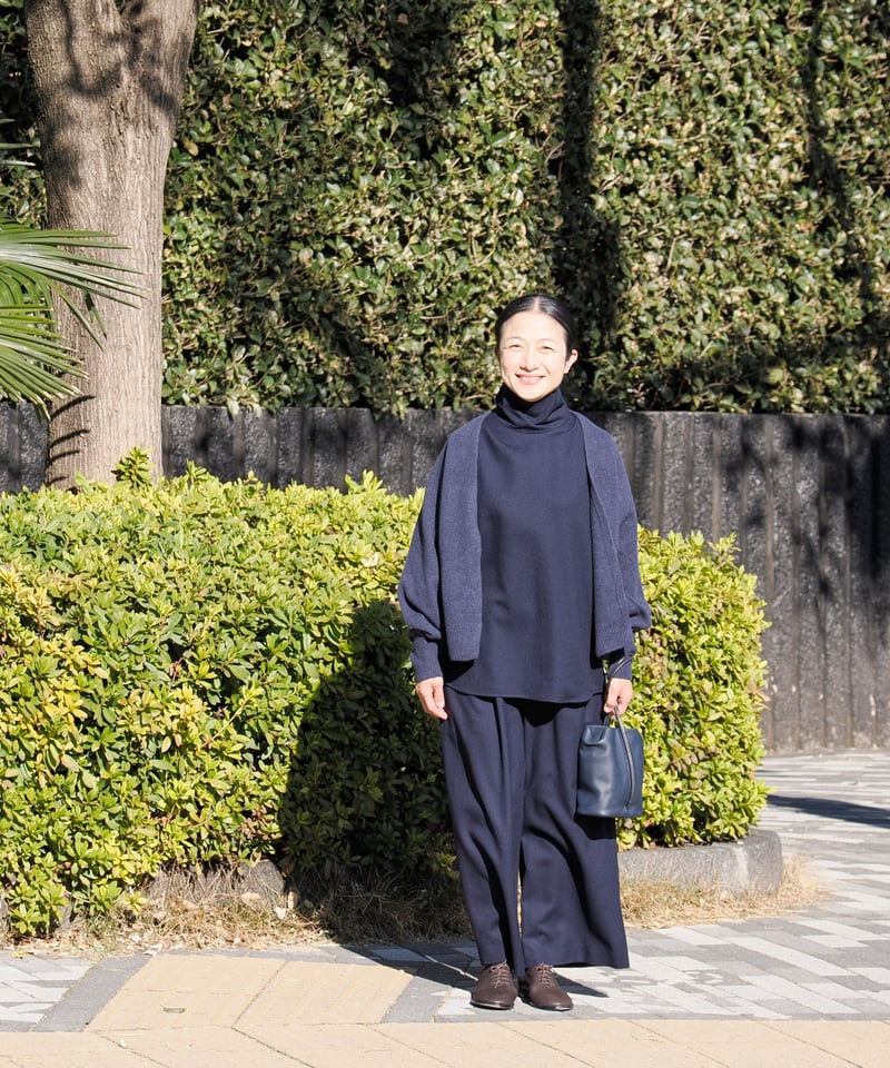 完売　chesty ポケットビジュー付パンツ　ネイビー fruits of life>ウールタックパンツ / 濃紺色(ネイビー) | fruits