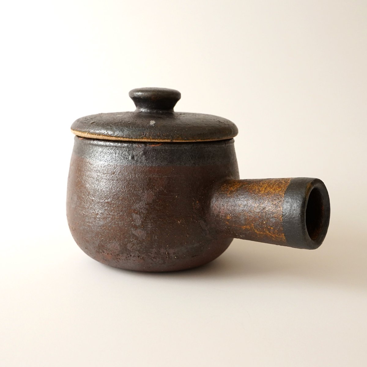 壷田和宏・亜矢 / フタ付き片手鍋 | 黄魚オンラインショップ