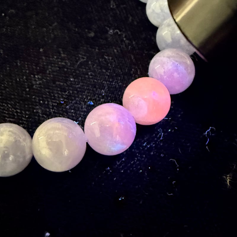 ラベンダーハックマナイト 8.5mm 16cm | 那須高原 石の愉楽