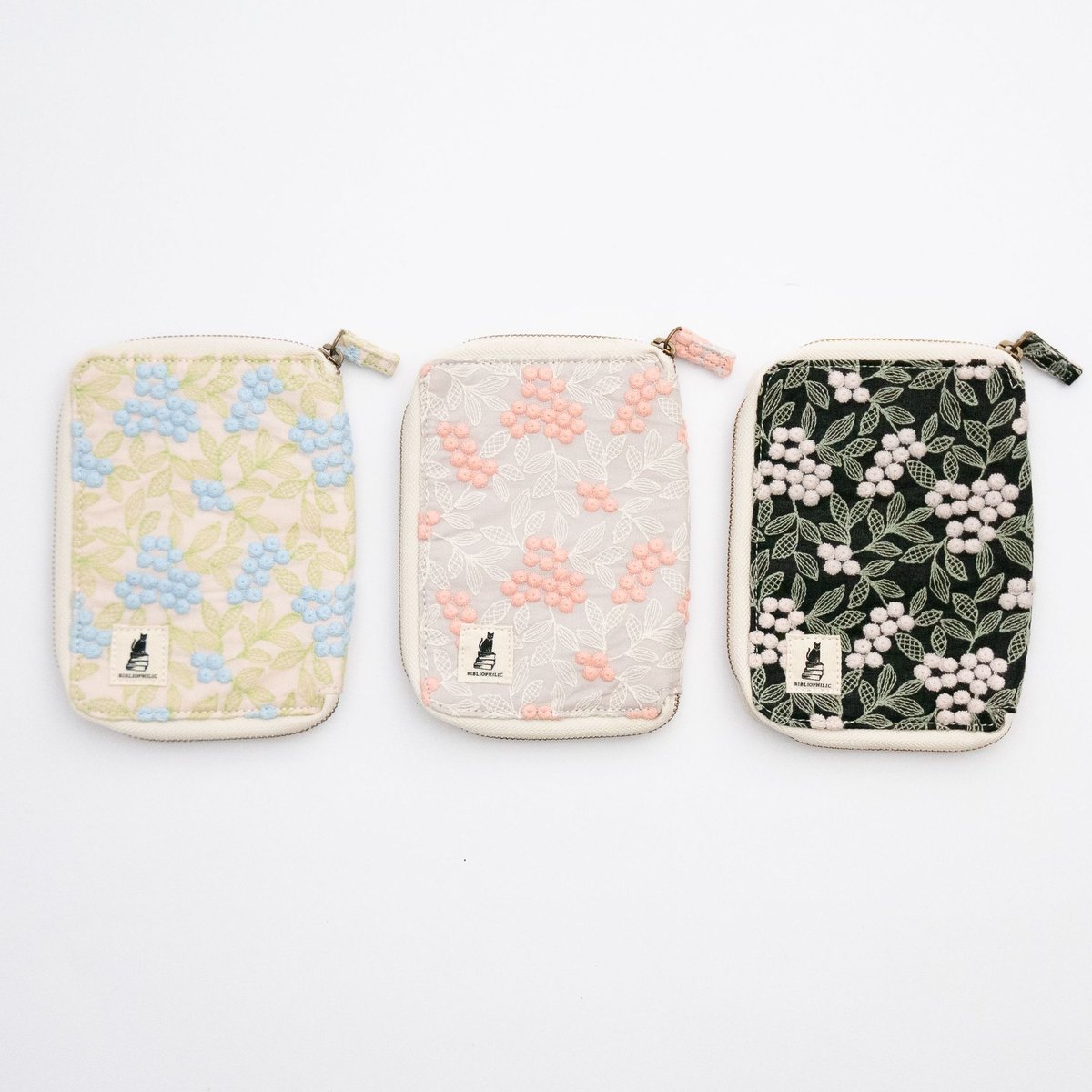 ブックポーチ / EMBROIDERY BOOKPOUCH 25AW | BIBLIOPHILIC