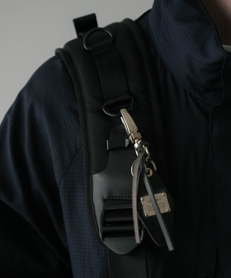 LUXURY MATERIAL LEATHER ROOM KEYRING by BRIDLE